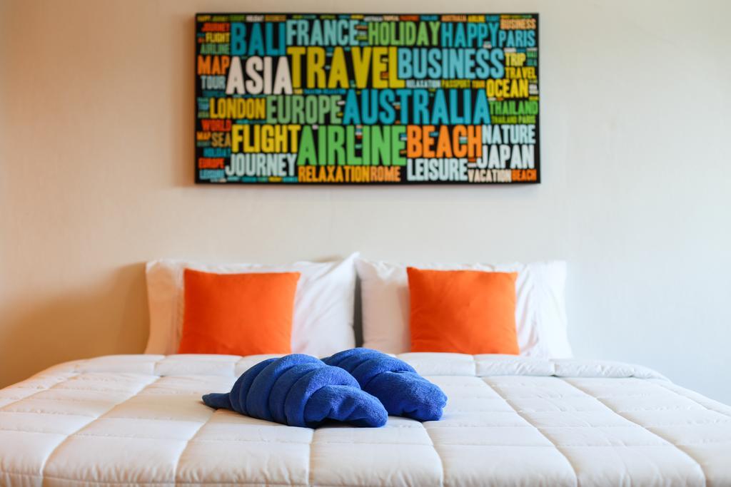 Bangtao Guest House Phuket Exterior photo