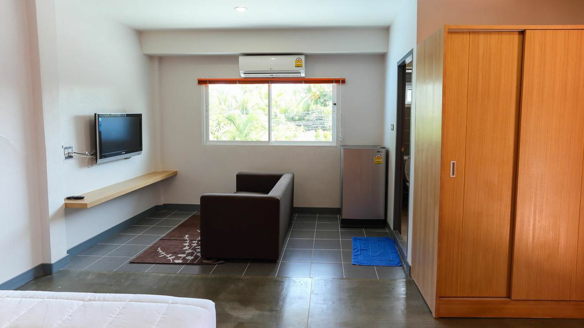 Bangtao Guest House Phuket Exterior photo
