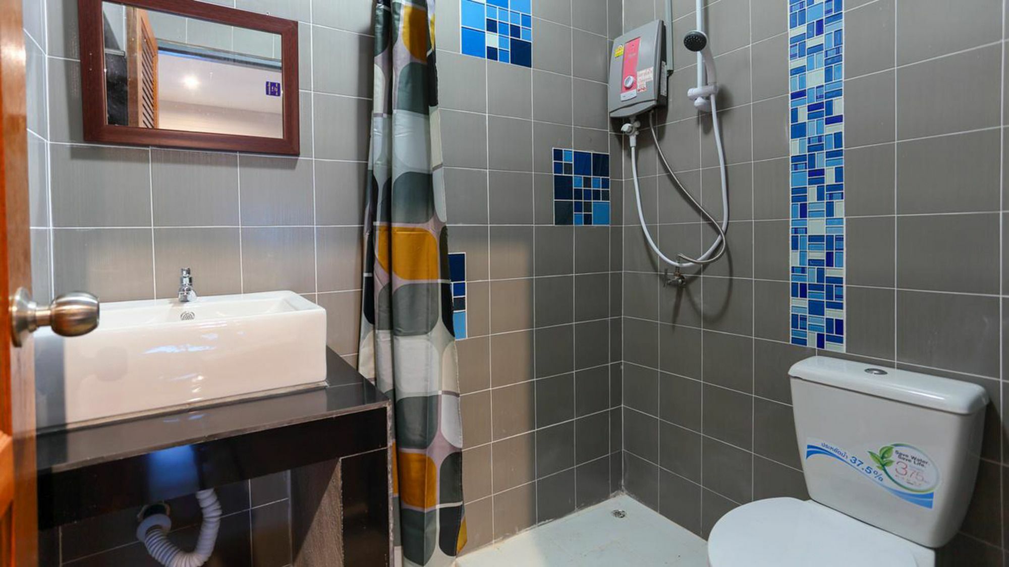 Bangtao Guest House Phuket Exterior photo